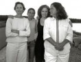 /album/galeria11/nicholas-nixon-brown-sisters-2005-jpg/